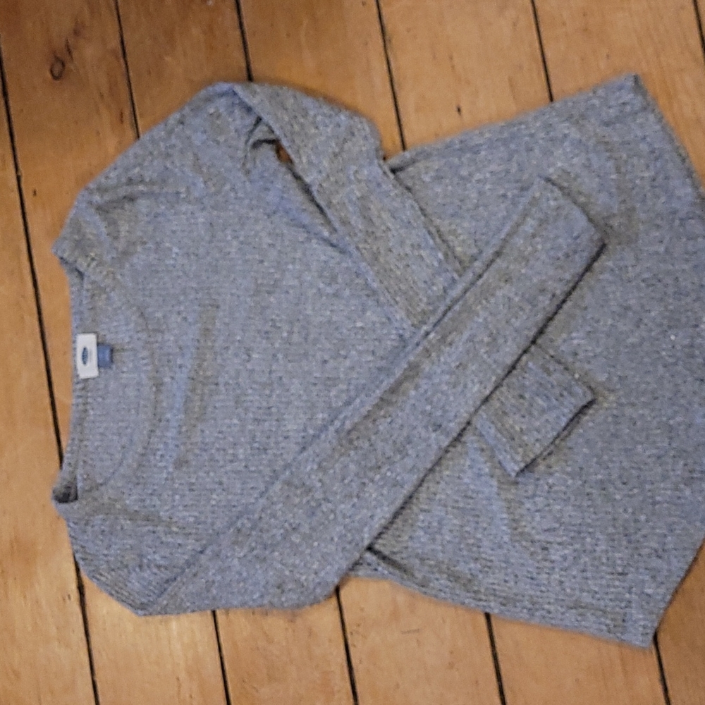 Old Navy medium thin sweater grey long sleeve